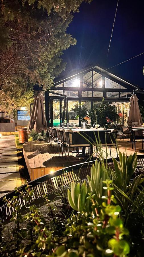 Hotel Tiny Town Kuyucak Karaburun  Esterno foto