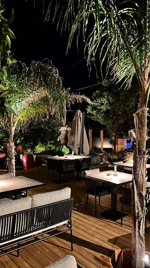 Hotel Tiny Town Kuyucak Karaburun  Esterno foto